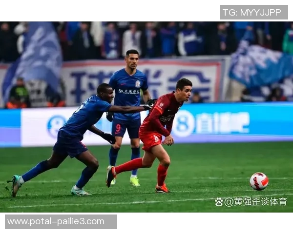 上港与重庆精彩对决重播回顾赛场瞬间与精彩进球分析 上港与重庆精彩对决重播回顾赛场瞬间与精彩进球分析