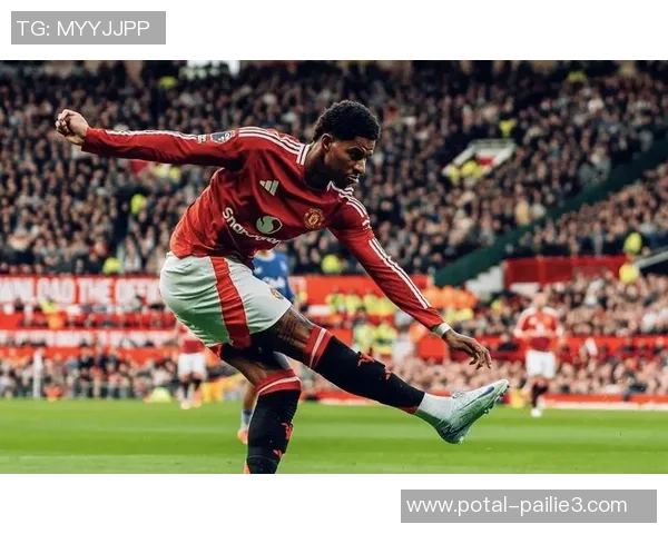 拉什福德领衔曼联新赛季冲击目标展望与挑战并存的足球之路